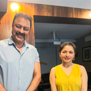actress-bhagyashree